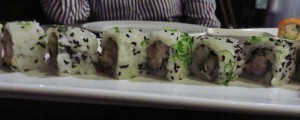 hamachi scallion roll sushi