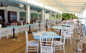 inside mangos seaside grill