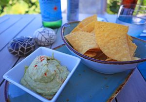 four seasons avocado hummus